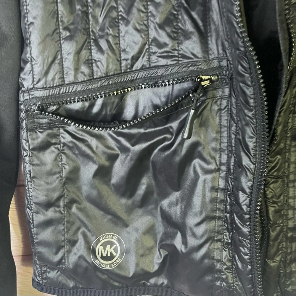 Michael Kors Black Convertible‎ Removable Sleeves Full Zipper Jacket Size Small